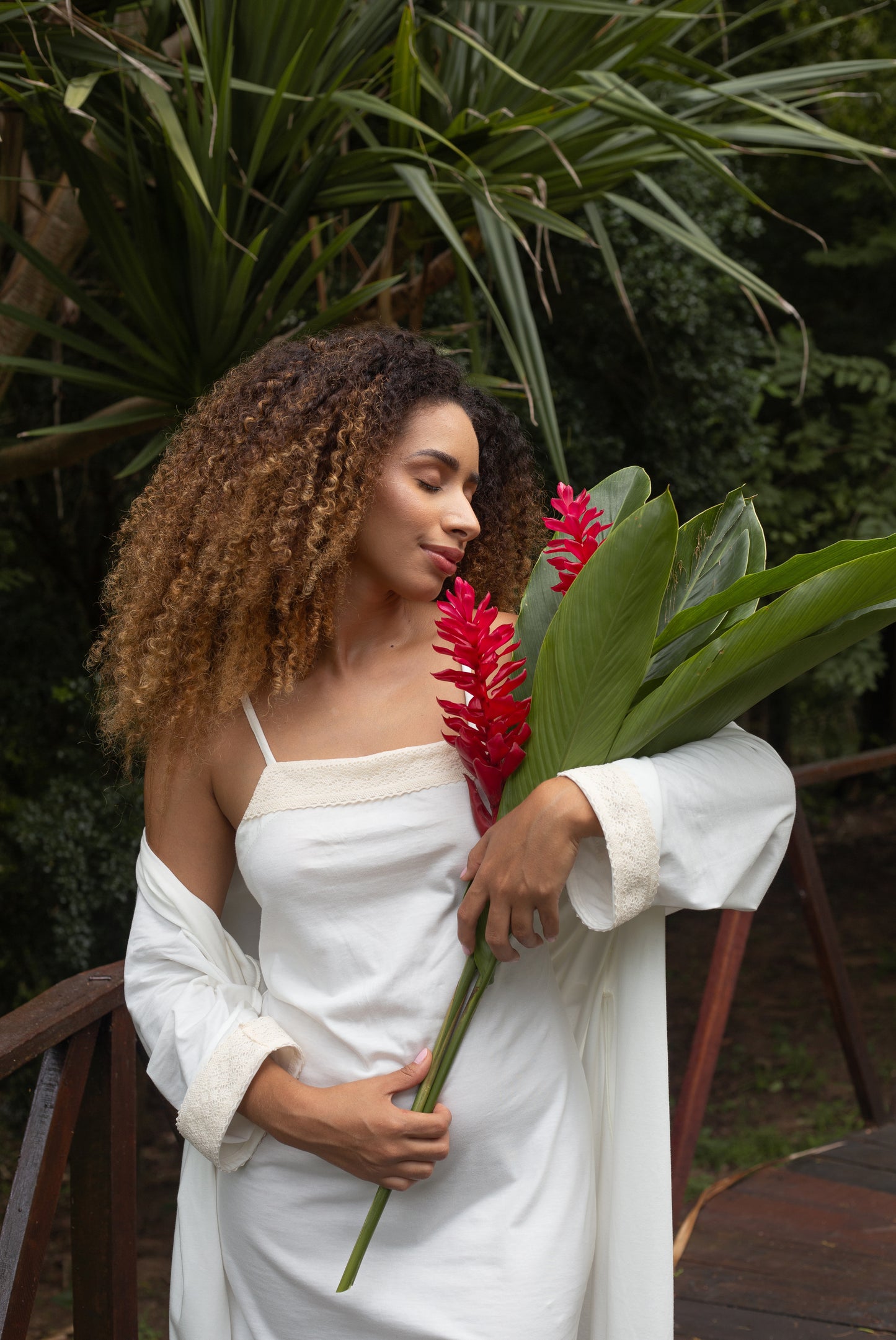 Robe Feminino Calmaria em Algodão Orgânico com Renda Natural – Cora Íntima